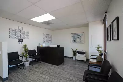 2825 E Tahquitz Canyon Way E, Palm Springs, CA 92262 - Photo 52