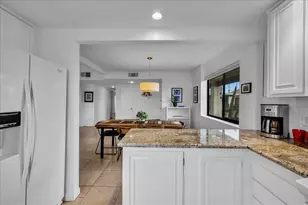 737 N Madrid Cir, Palm Springs, CA 92262 - Photo 10