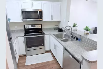 8889 Caminito Plaza Centro #7305, San Diego, CA 92122 - Photo 2