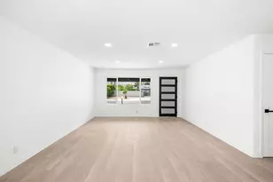 1978 N Whitewater Club Dr, Palm Springs, CA 92262 - Photo 4