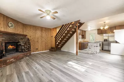 1016 Robinhood Boulevard, Big Bear City, CA 92314 - Photo 8