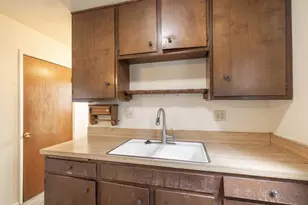 1016 Robinhood Blvd, Big Bear City, CA 92314 - Photo 12