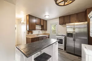 1016 Robinhood Blvd, Big Bear City, CA 92314 - Photo 10