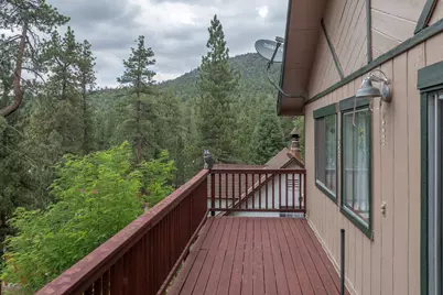 1087 Brookside Lane, Fawnskin, CA 92333 - Photo 6