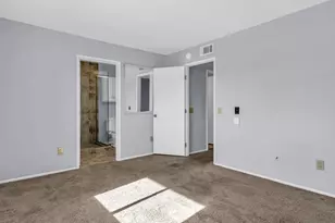 266 E Via Escuela, Palm Springs, CA 92262 - Photo 18