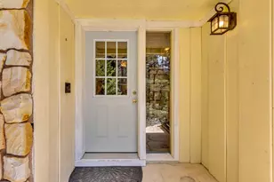 25246 Gail Dr, Idyllwild, CA 92549 - Photo 4