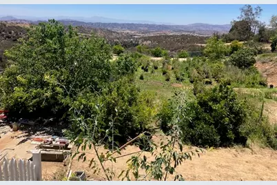 37245 Valgio Drive, Calimesa, CA 92320 - Photo 22