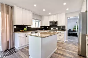 31546 Golden Lion Dr, Temecula, CA 92591 - Photo 12