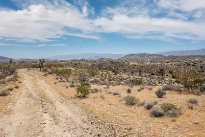 133 Elata Avenue, Yucca Valley, CA 92284 - Photo 16