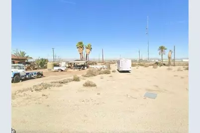 262 E 1st St, Niland, CA 92257 - Photo 1