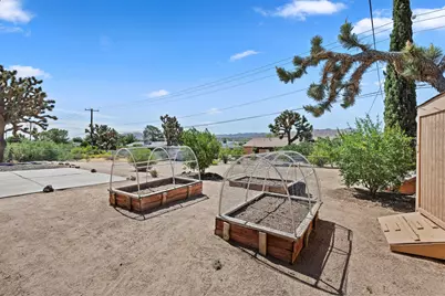 57361 Saint Marys Drive, Yucca Valley, CA 92284 - Photo 32