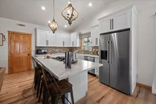 187 Dixie Lee Ln, Sugarloaf, CA 92386 - Photo 10