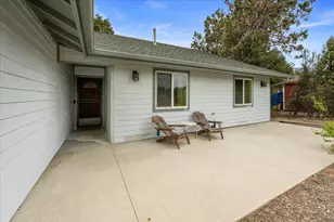 187 Dixie Lee Ln, Sugarloaf, CA 92386 - Photo 4