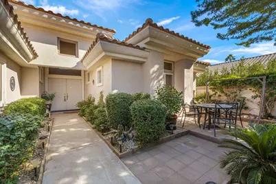 37468 Westridge Avenue, Palm Desert, CA 92211 - Photo 2