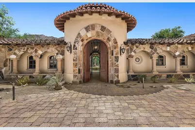 49518 Hidden Valley Trail, Indian Wells, CA 92210 - Photo 2
