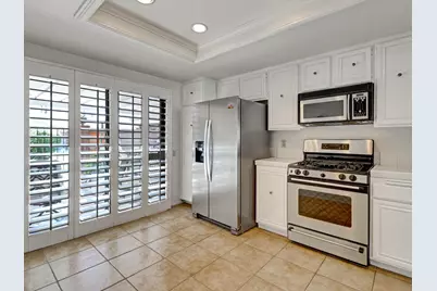 35886 Paseo Circulo W, Cathedral City, CA 92234 - Photo 8