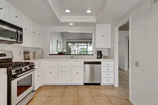 35886 Paseo Circulo W, Cathedral City, CA 92234 - Photo 10