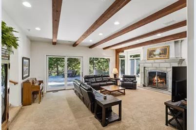 391 Cedar Ridge Drive, Lake Arrowhead, CA 92352 - Photo 2
