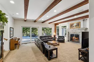 391 Cedar Ridge Dr, Lake Arrowhead, CA 92352 - Photo 2
