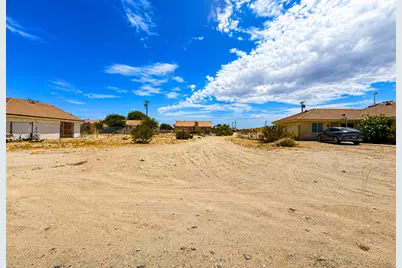 1285 Red Sea Avenue, Thermal, CA 92274 - Photo 4