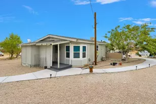 7780 Fairlane Rd, Lucerne Valley, CA 92356 - Photo 2
