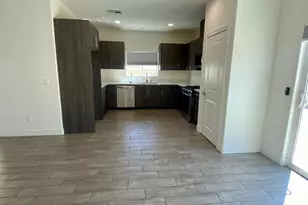 9675 Valencia Dr, Desert Hot Springs, CA 92240 - Photo 10