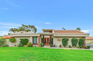 35983 E Paseo Circulo E, Cathedral City, CA 92234 - Photo 2