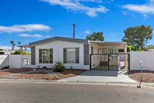 33530 Carlsbad Cir, Thousand Palms, CA 92276 - Photo 2