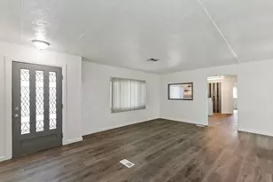 33530 Carlsbad Cir, Thousand Palms, CA 92276 - Photo 12
