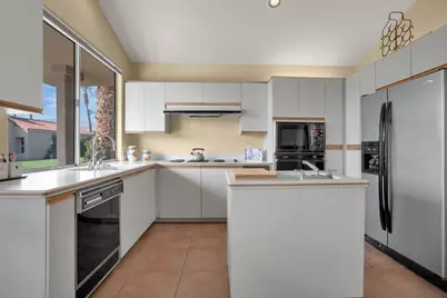 9 Lake Shore Drive, Rancho Mirage, CA 92270 - Photo 18