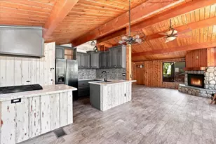 31306 Circle View Dr, Running Springs, CA 92382 - Photo 24