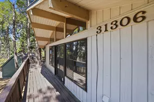 31306 Circle View Dr, Running Springs, CA 92382 - Photo 14