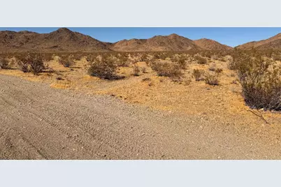 31 Brucite Street, Lucerne Valley, CA 92356 - Photo 2