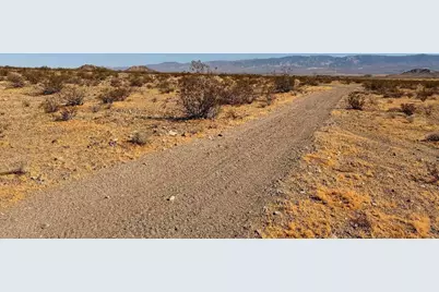 31 Brucite Street, Lucerne Valley, CA 92356 - Photo 4