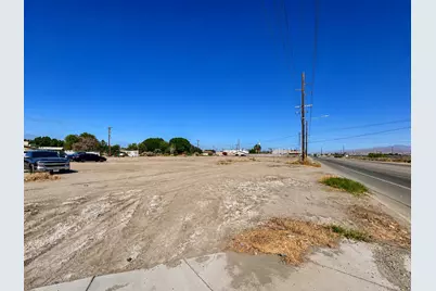 50529 Grapefruit Boulevard, Coachella, CA 92236 - Photo 2