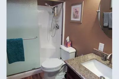 39237 Desert Greens Drive E, Palm Desert, CA 92260 - Photo 18