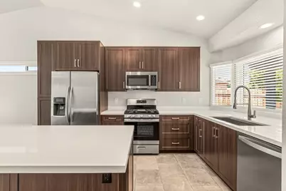 29815 Avenida Maravilla, Cathedral City, CA 92234 - Photo 14