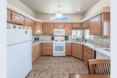 70200 Dillon Road #134, Desert Hot Springs, CA 92241 - Photo 10