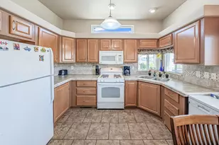 70200 Dillon Road, Desert Hot Springs, CA 92241 - Photo 10