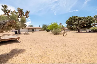 56616 Mountain View Trail, Yucca Valley, CA 92284 - Photo 32