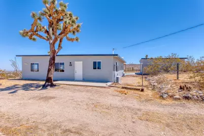 58137 Sun Mesa Drive, Yucca Valley, CA 92284 - Photo 4