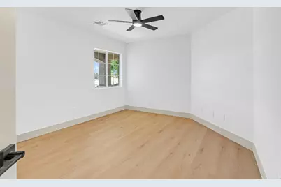 1240 Indian Ocean Avenue, Thermal, CA 92274 - Photo 10