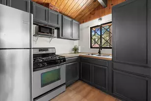 712 San Bernardino Ave, Sugarloaf, CA 92386 - Photo 6