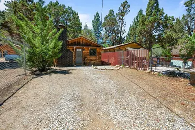 712 San Bernardino Avenue, Sugarloaf, CA 92386 - Photo 2
