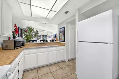 48982 Eisenhower Drive, Indio, CA 92201 - Photo 10