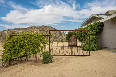 6910 Wamego Trail, Yucca Valley, CA 92284 - Photo 32