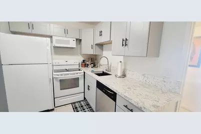 9651 Spyglass Avenue #3, Desert Hot Springs, CA 92240 - Photo 8