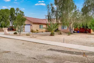 1081 Aberdeen Dr, Thermal, CA 92274 - Photo 4
