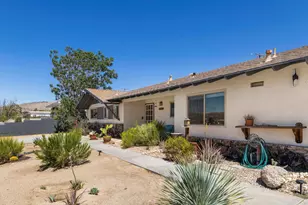 57530 Warren Way, Yucca Valley, CA 92284 - Photo 4
