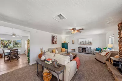 57530 Warren Way, Yucca Valley, CA 92284 - Photo 10